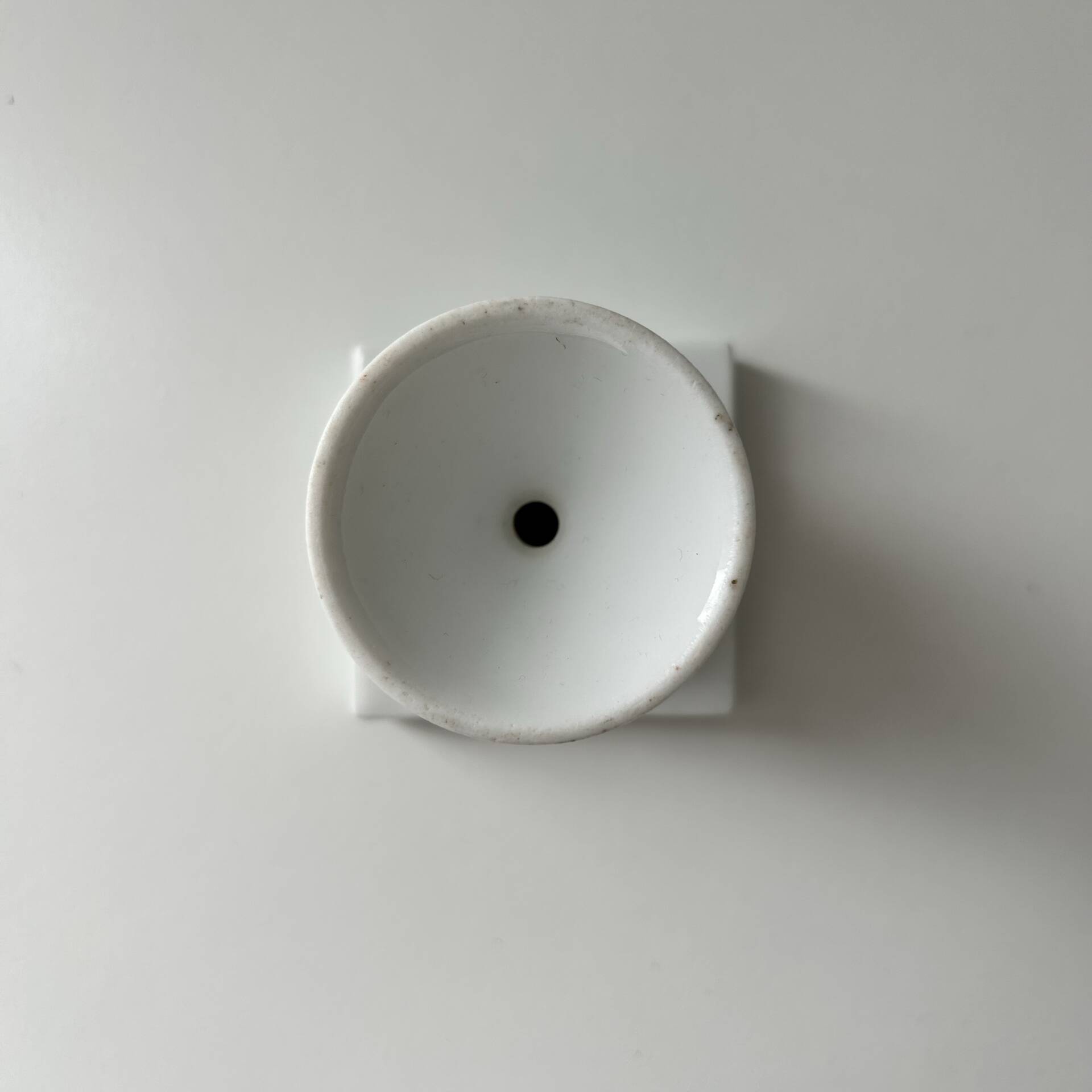 Bougeoir classique en porcelaine