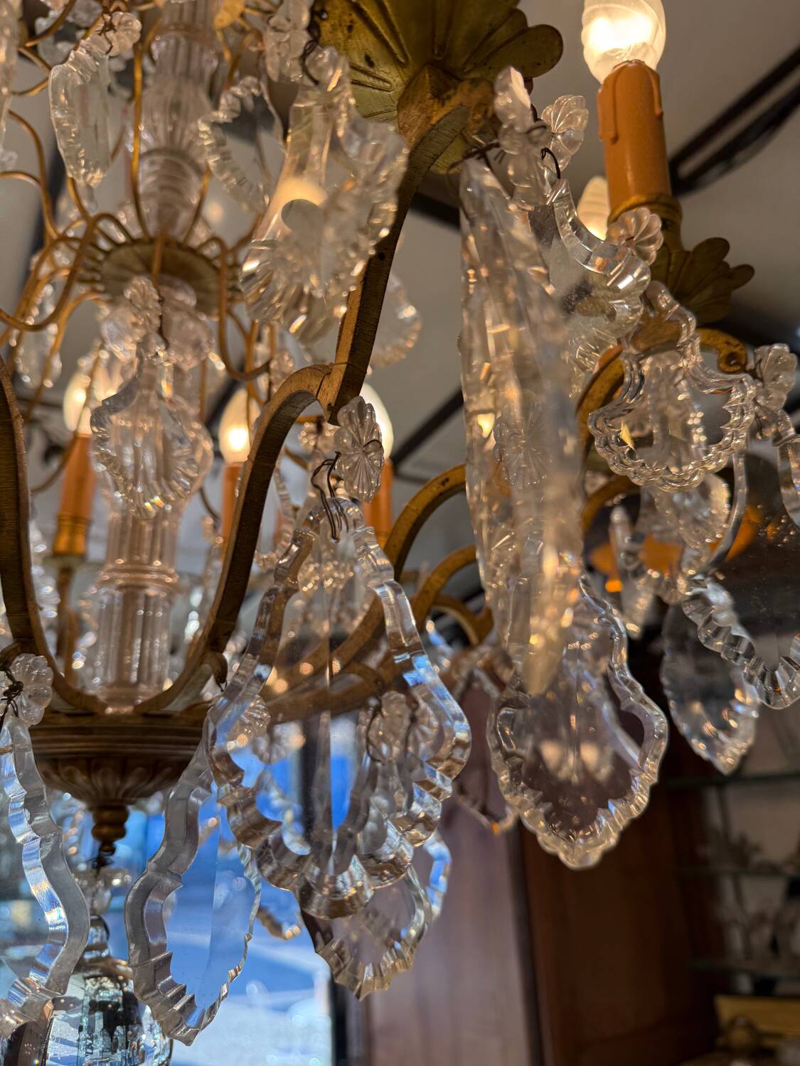 Baccarat 12-light chandelier