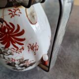 Porcelain teapot signed Tashiro