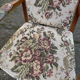 Louis XV Voltaire armchair in solid wood and floral fabric.