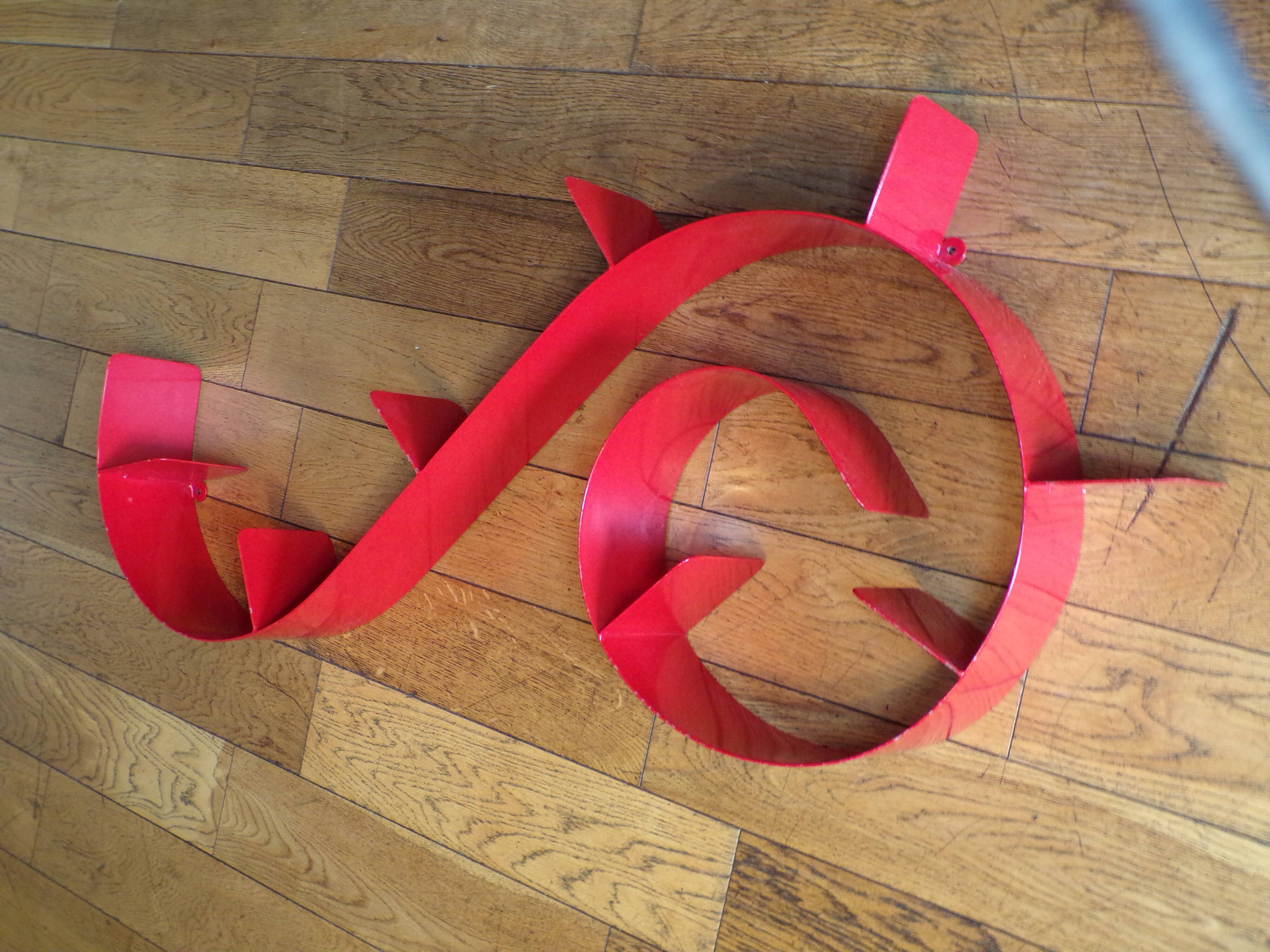 1970 metal snail shelf