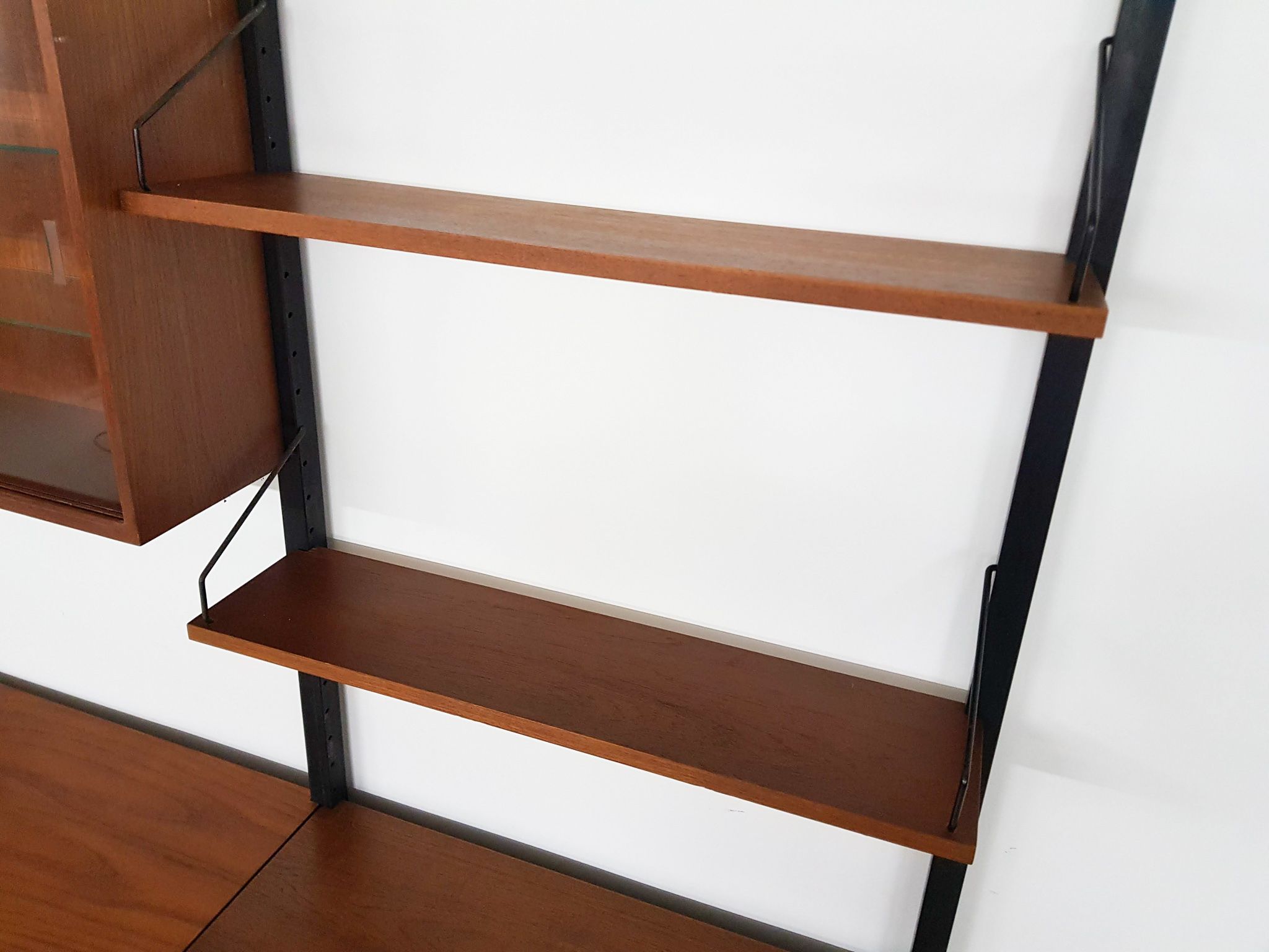 Bibliothèque de Poul Cadovius pour Royal System, Danemark années 1950