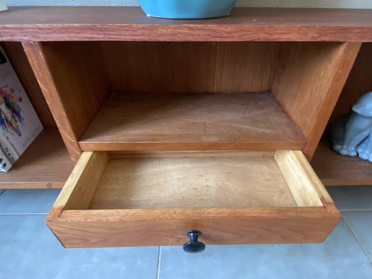 Low vintage sideboard (shallow)