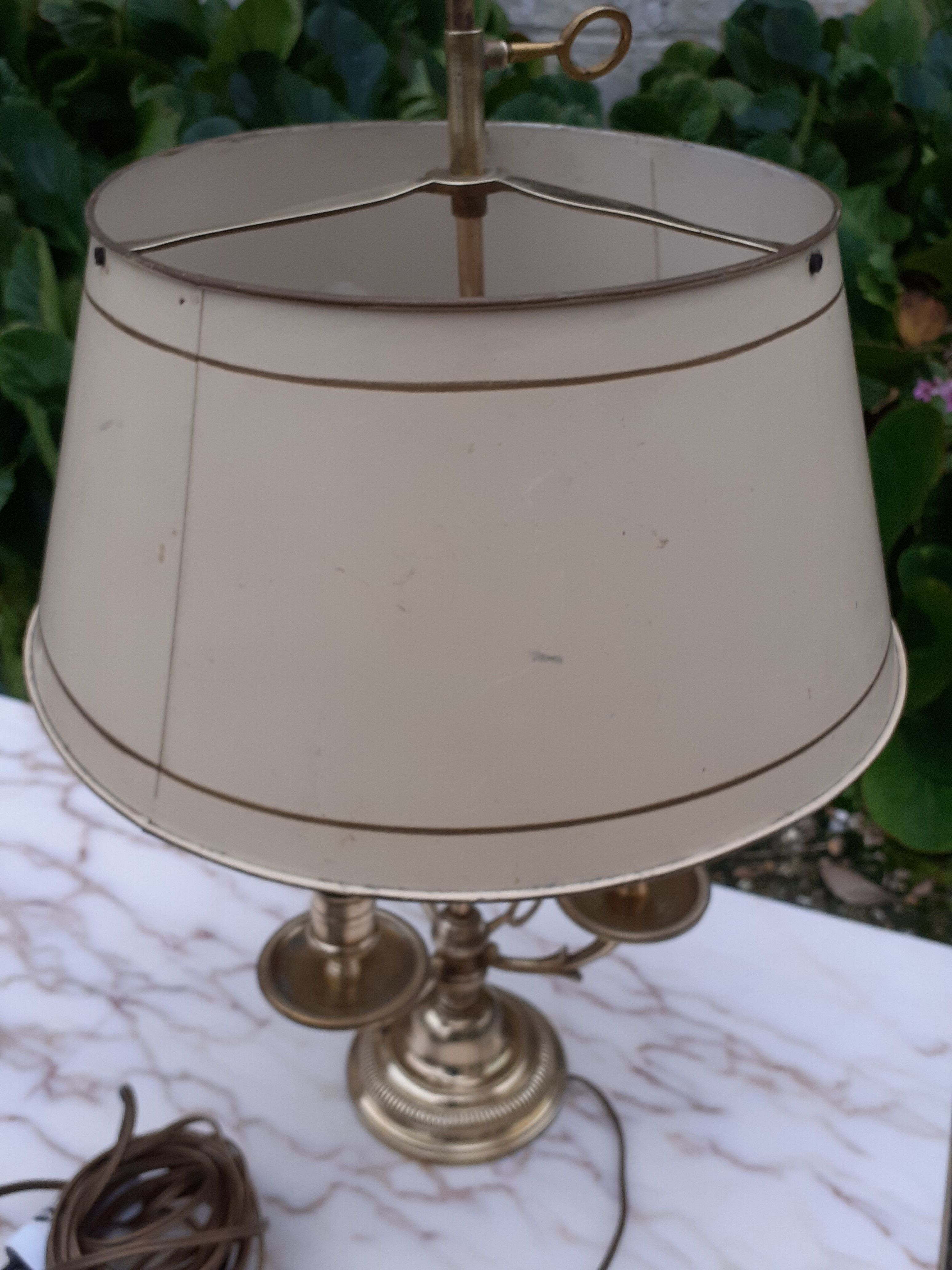 3-branched lampshade lamp sheet gilded bronze pietement