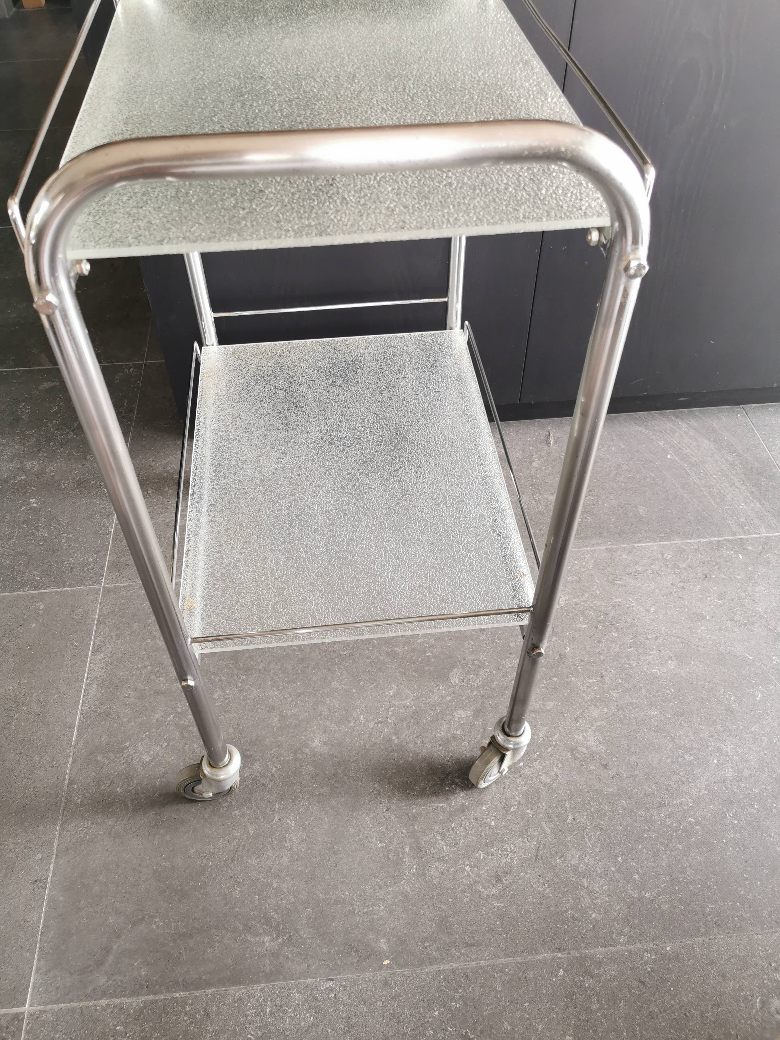 Vintage 1950s rolling service