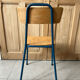 Chaise d'école vintage rénovée