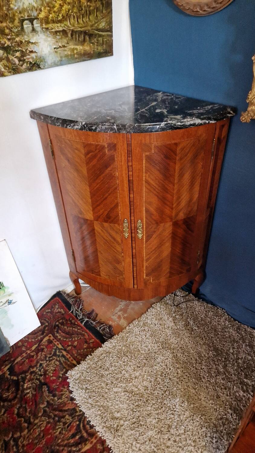 Corner marquetry cabinet