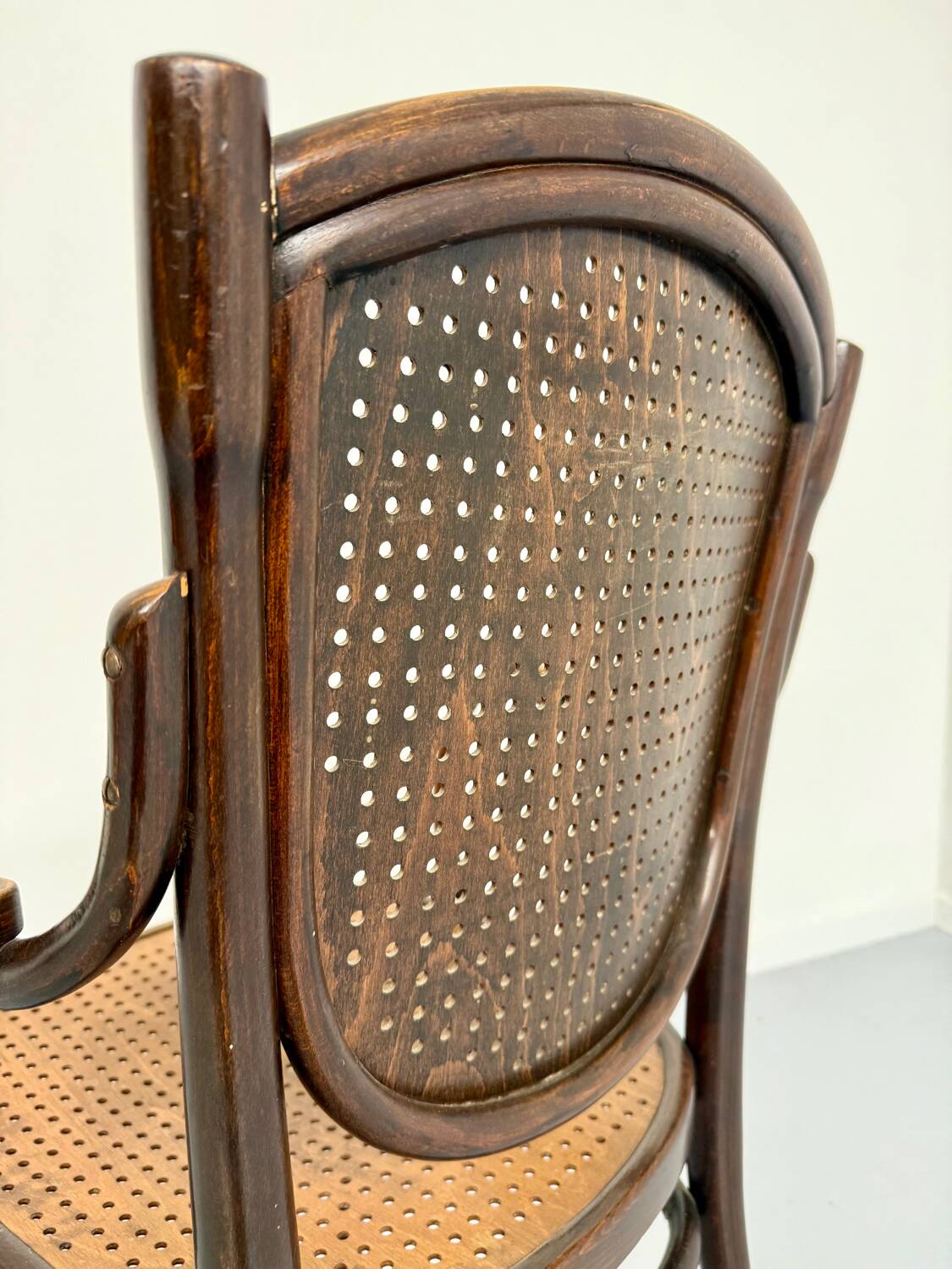 Antique Armchair Model 1059 Michael Thonet art nouveau 1920