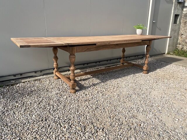Extendable stripped farmhouse table 300 cm