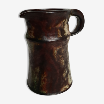 Small stoneware pitcher model