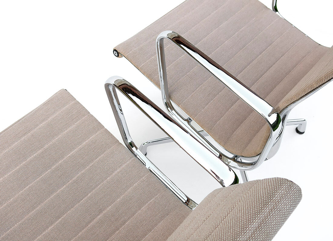 Pair swivel armchairs Vitra Aluminium Chair EA 108 design Ray & Charles Eames 60s 70s