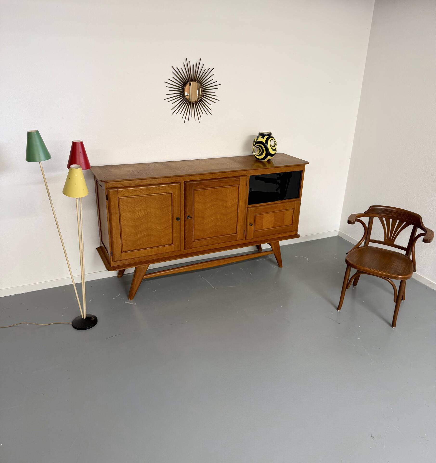 Vintage French modernist sideboard in oak, 1950s design.