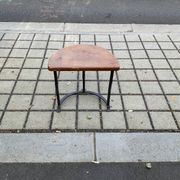 Paire de tables  chêne et fer forge des années 30, Art déco