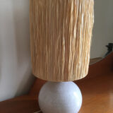 Ceramic table lamp and rafia