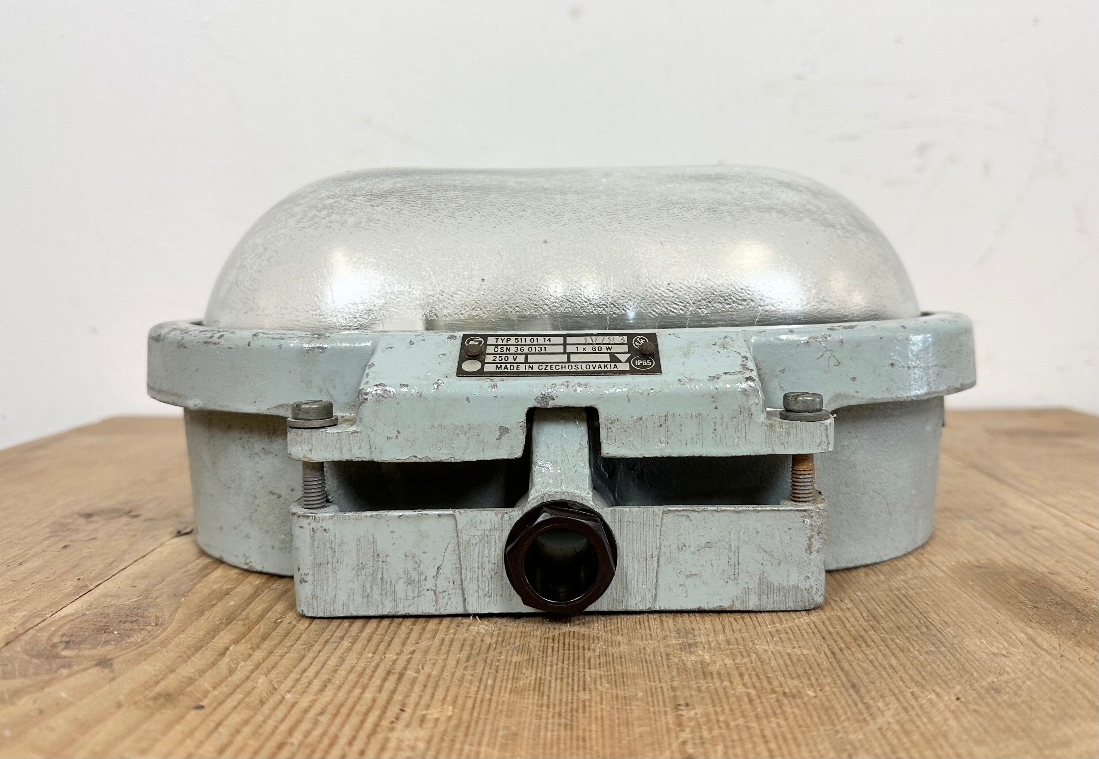 Industrial Cast Aluminium Wall Light with Frosted Glass from Elektrosvit, 1970s