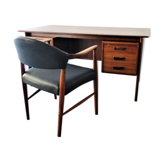 Bureau scandinave en palissandre et fauteuil model 223  Kurt Olsen 1960