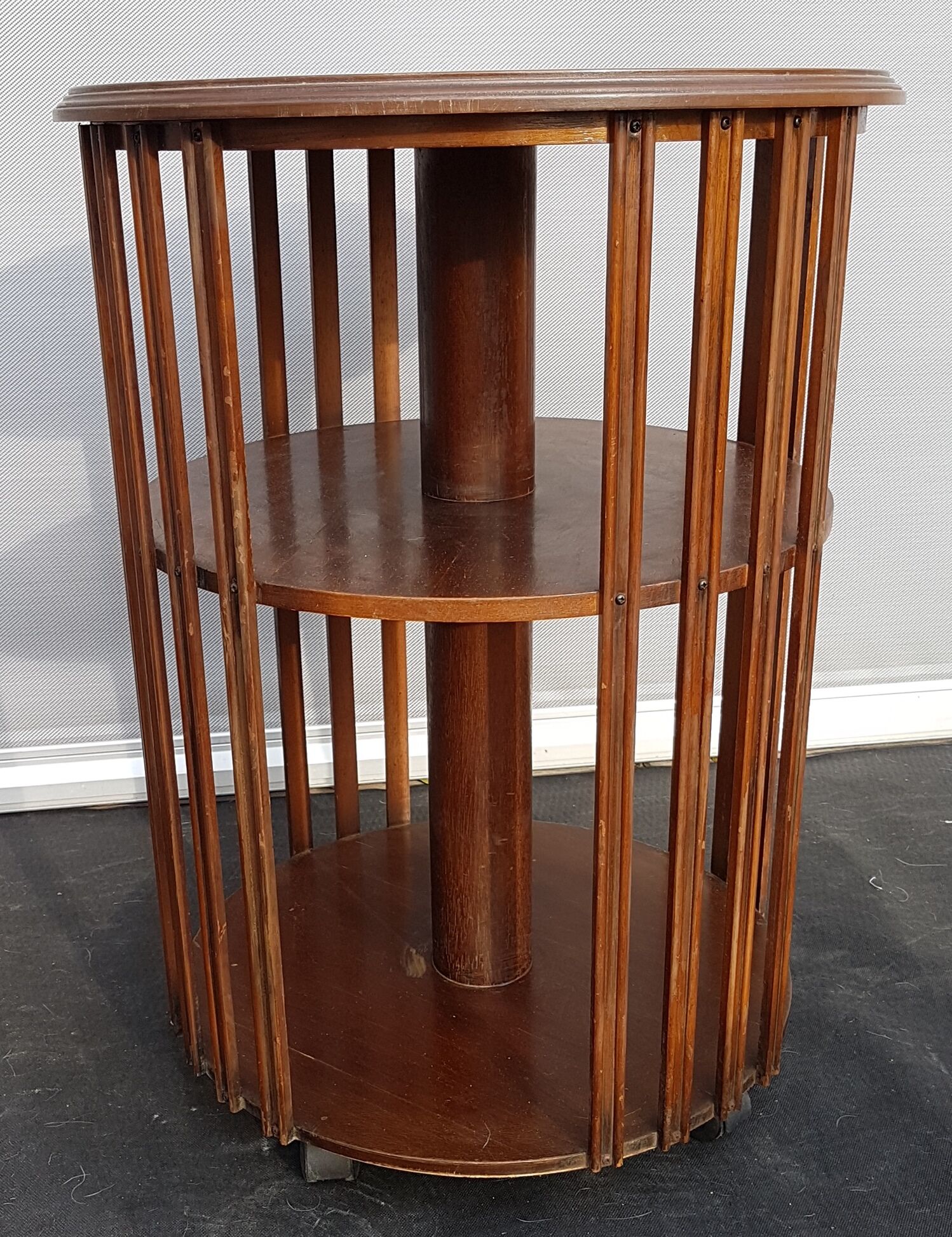 English library Mahogany turntable