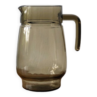 Decanter with spout in smoked translucent glass, Lever model