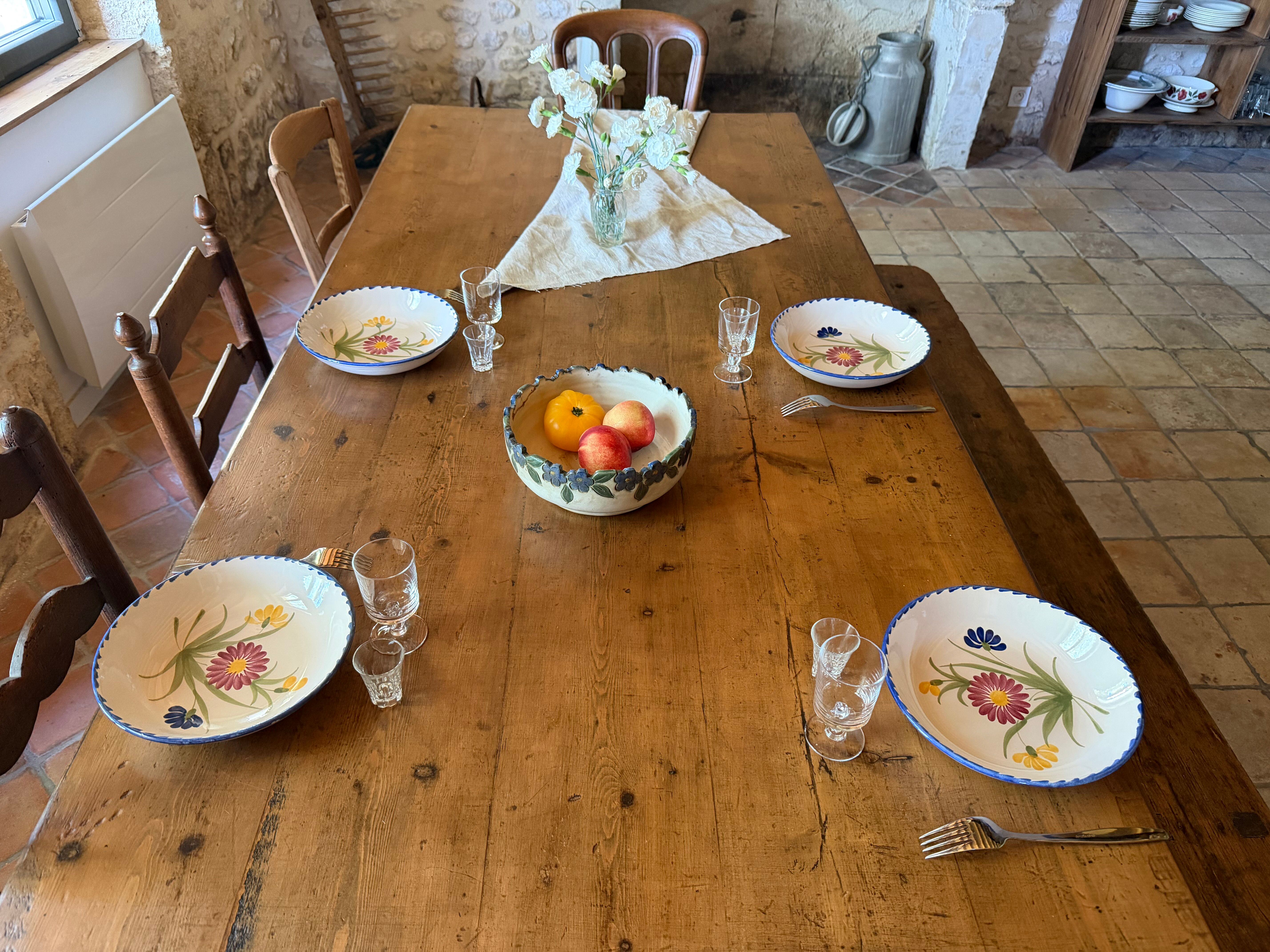 Saint Clément deep plates