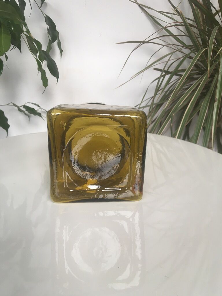 Pala vase by Helena Tynell