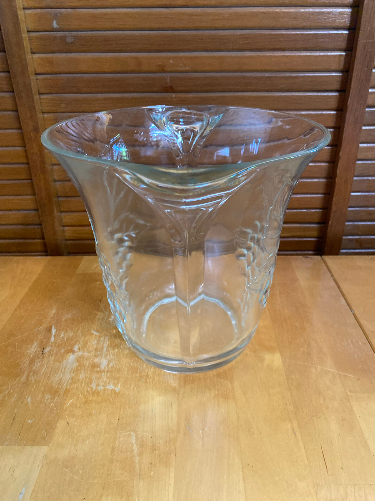 Champagne bucket chiller crescendo glass mould decor grape wine