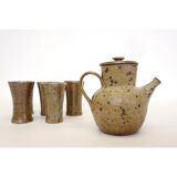 Sandstone teapot from La Borne and 5 cups signed Tiffoche, 1970s.