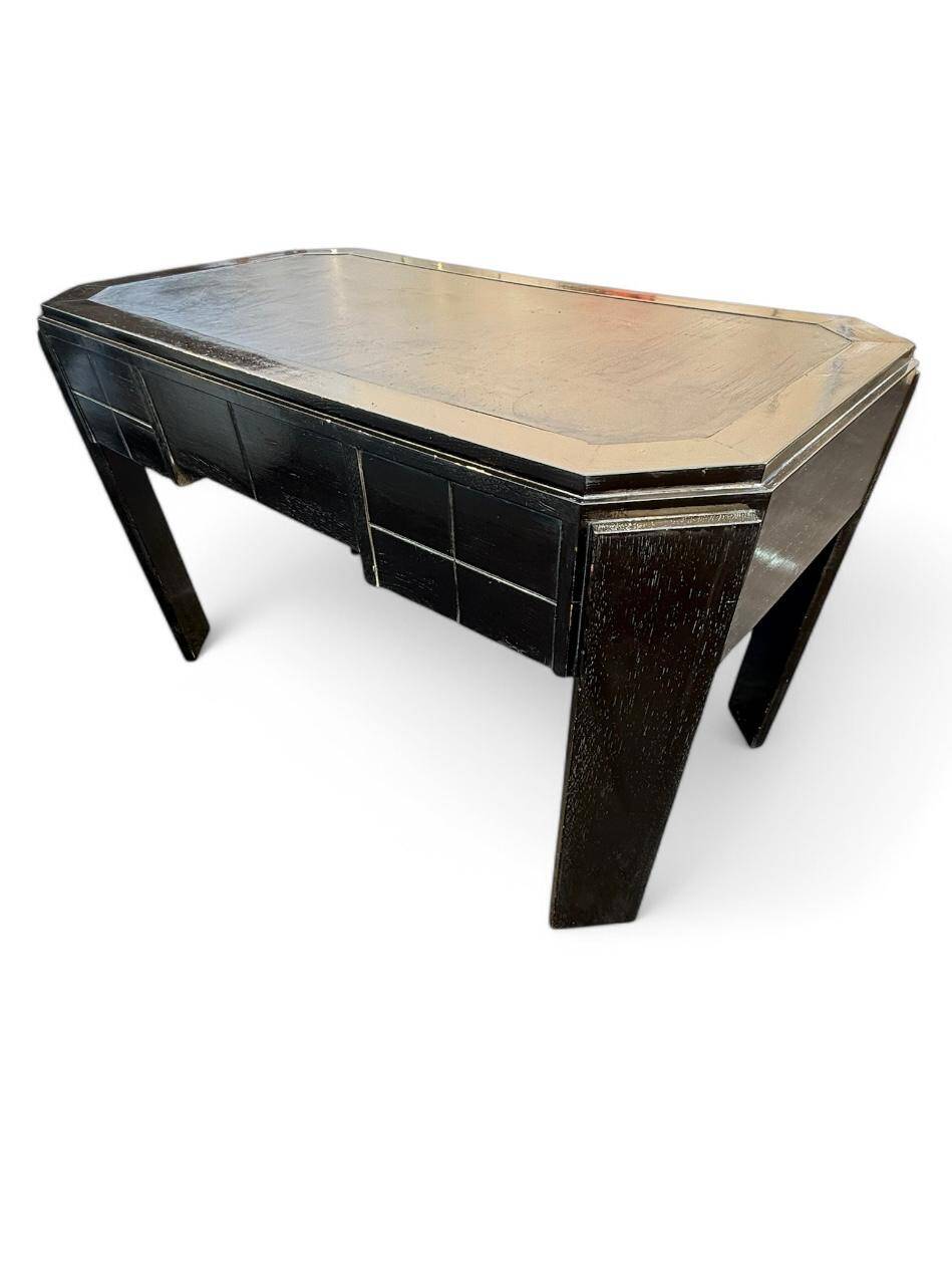 Bureau Art Déco en Chêne Teinté. 133/74 cm.