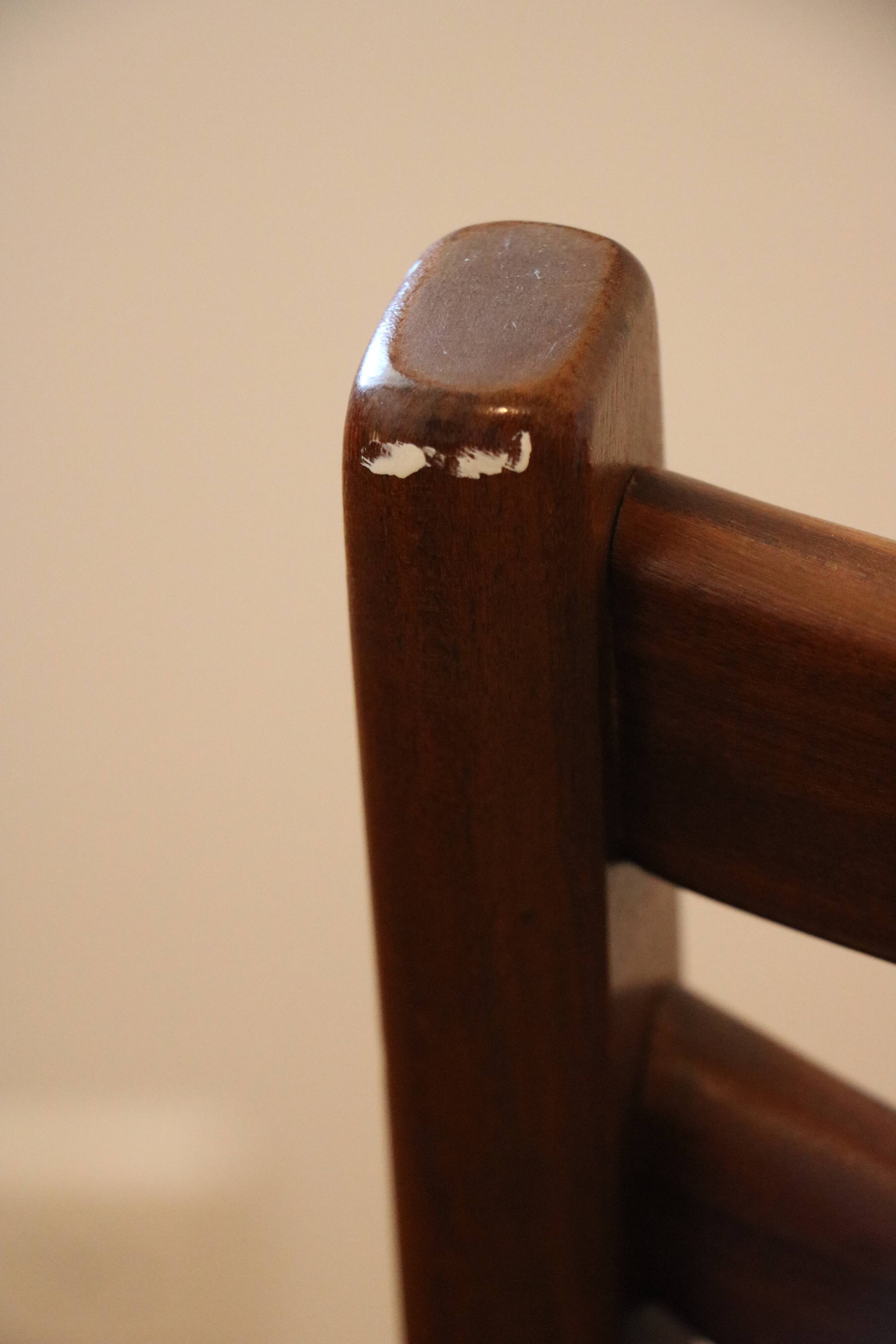 4 Scandinavian chairs in wood and faux leather, 1970.