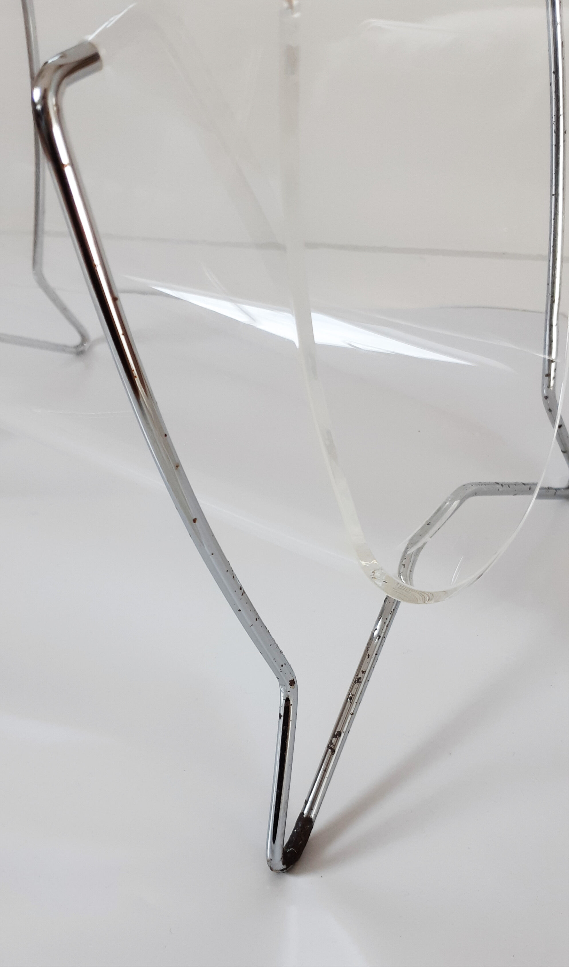 Porte revues en plexiglas années 80