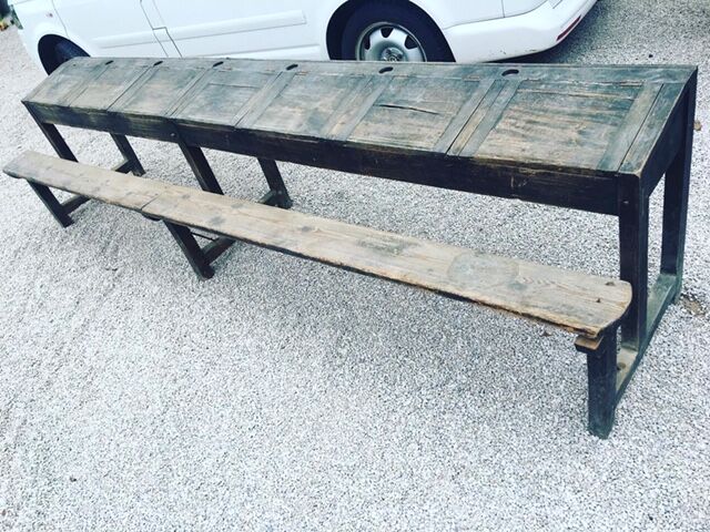 Bureau d'écolier de 3,30 m en bois 7 places