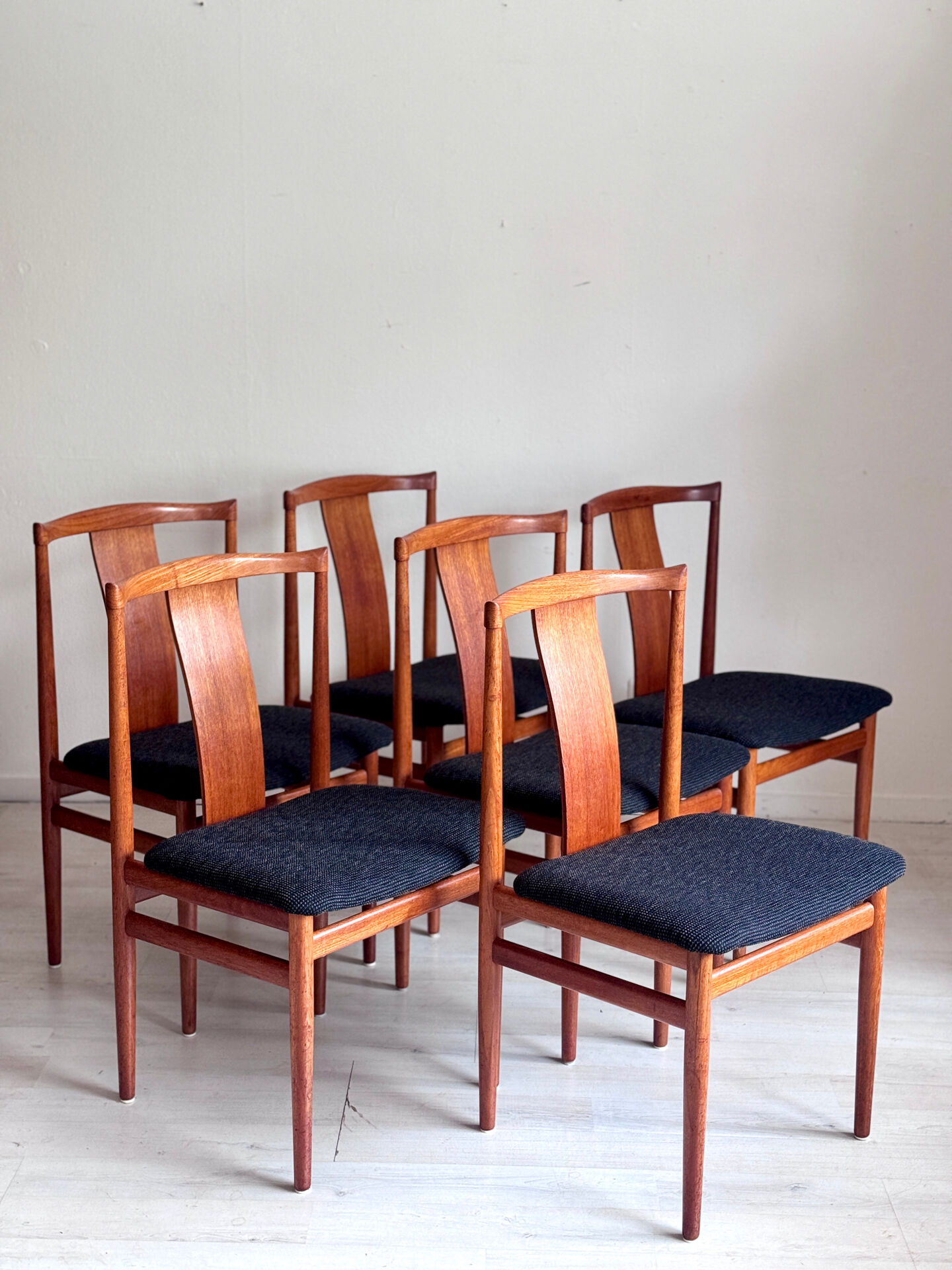 6 Danish mid-century teak chairs by Henning Sørensen for Danex from the 1960s.