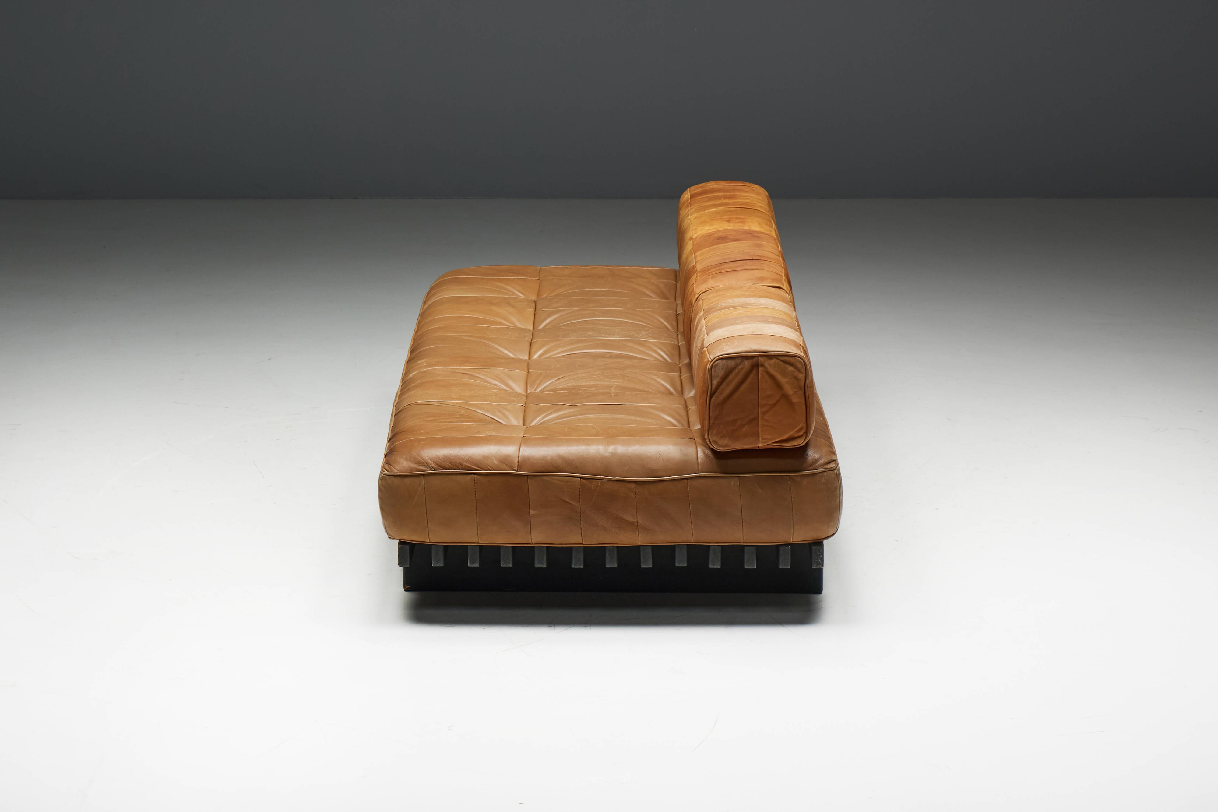 Daybed DS80 by De Sede in Cognac Leather, Switzerland, 1970s