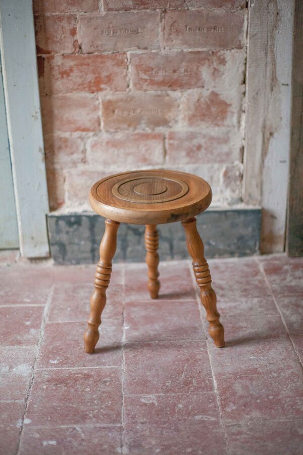 Tabouret vintage, tabouret bois, tabouret tripode, chaise d'appoint