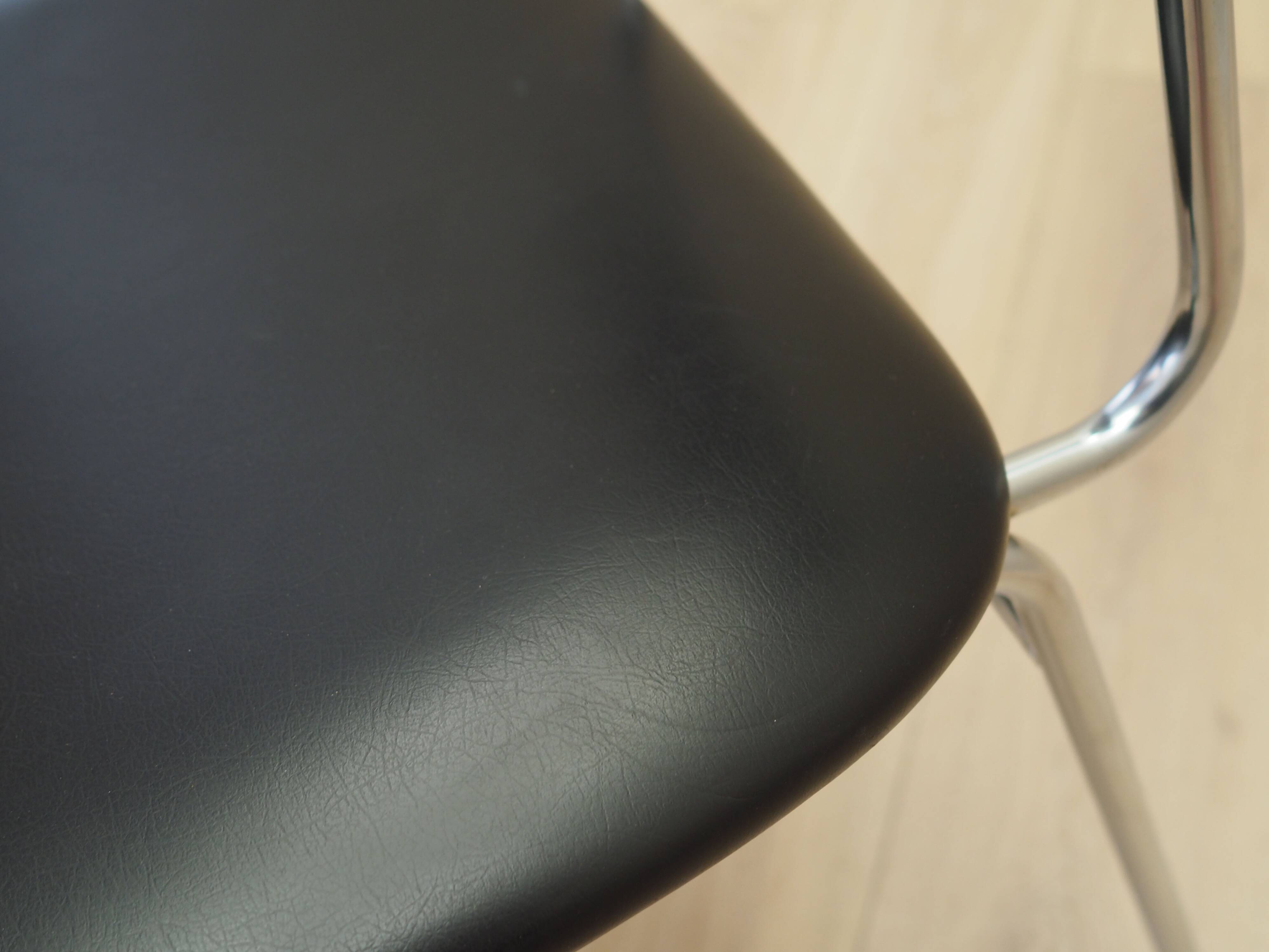 Chair, Italian design, 1970s, production: Italy