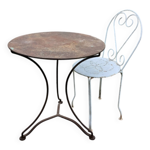 table et chaise anciennes