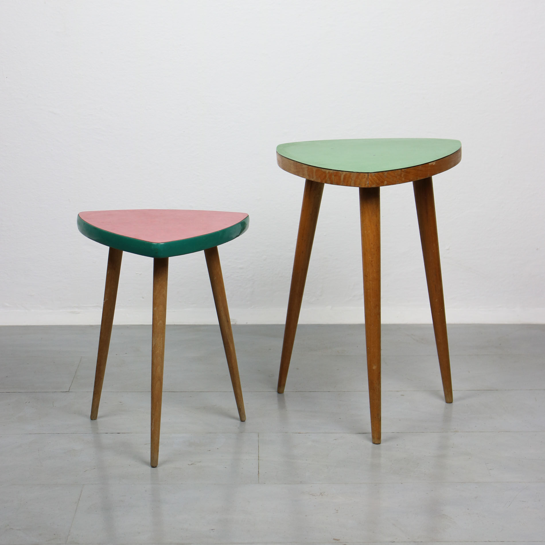 Set of 2 coffee tables