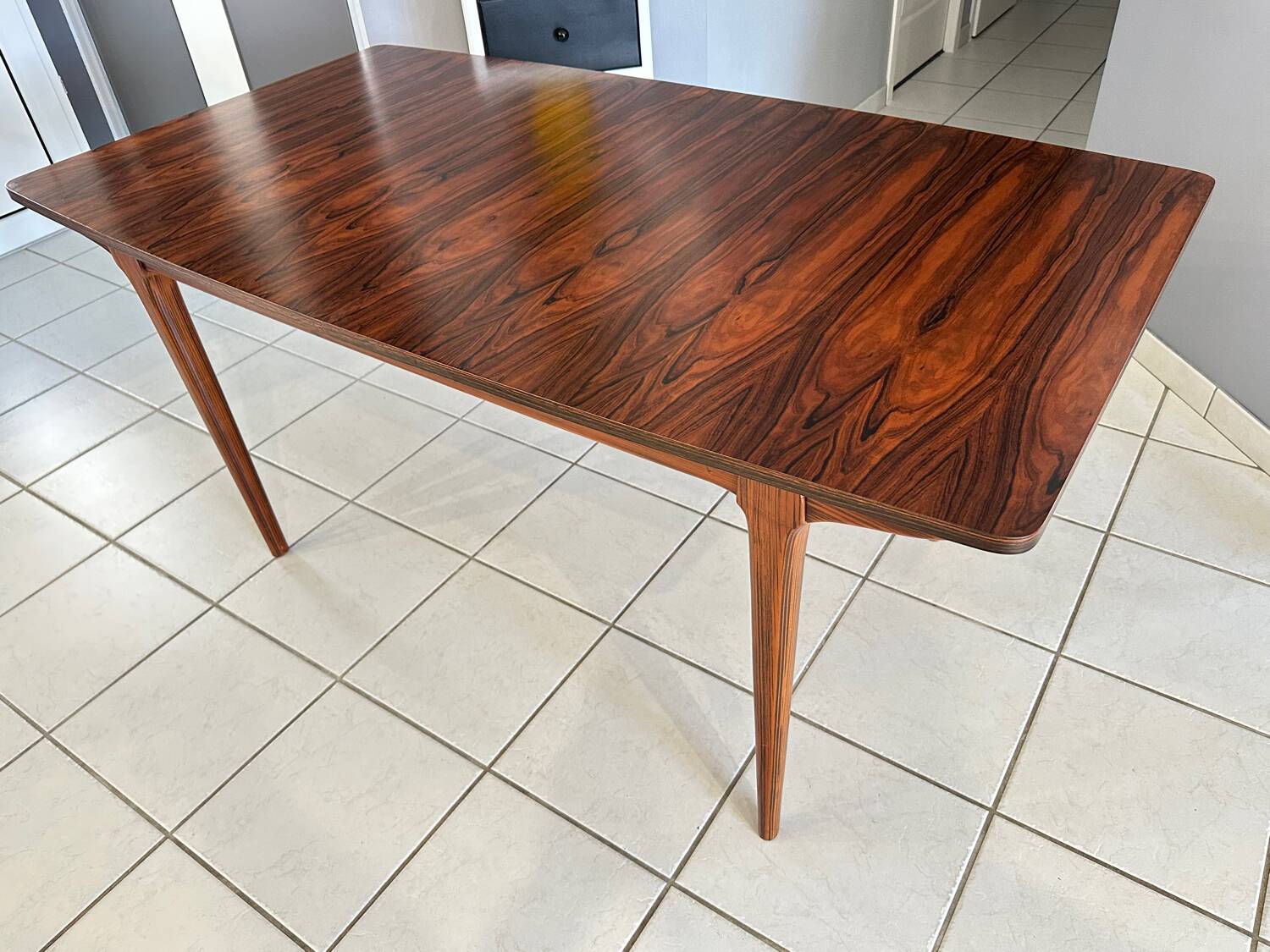 Table extensible en palissandre de style scandinave, 1970