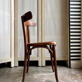 Chaise bistrot en bois foncé et noir