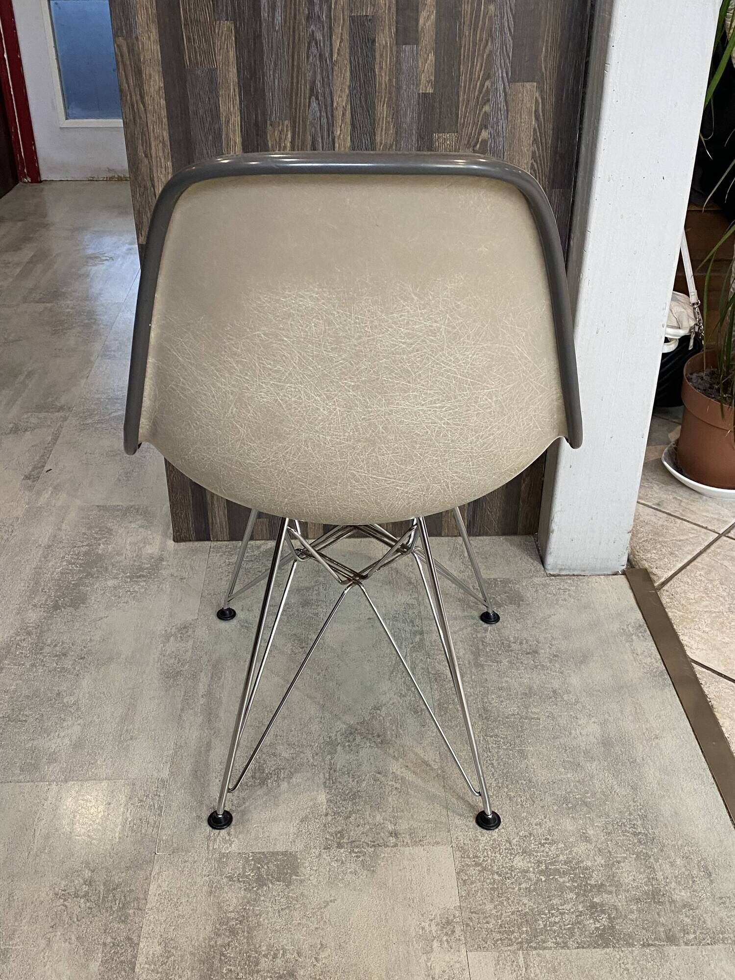 Eames Herman Miller DSR Eiffel chair in green greige fibreglass and vinyl.