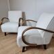 Paire de fauteuils par Jindrich Halabala