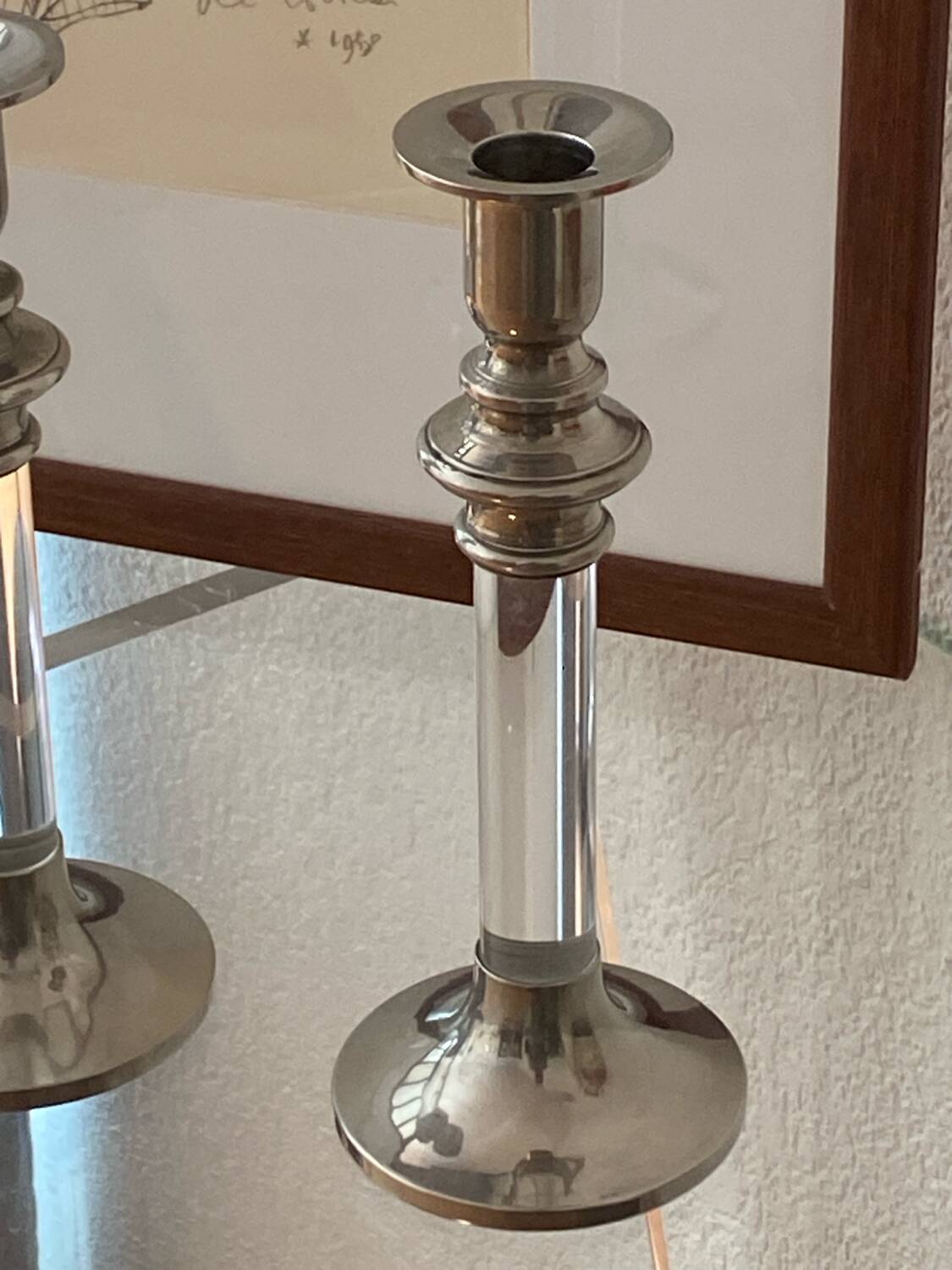 Paire de bougeoirs design en lucite et métal, années 60