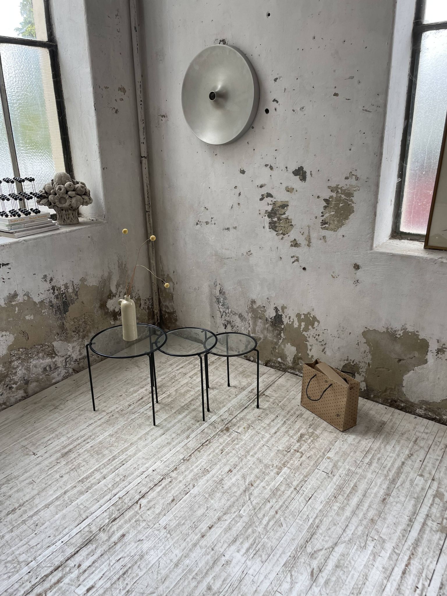 Tables basses gigogne métal et verre années 50