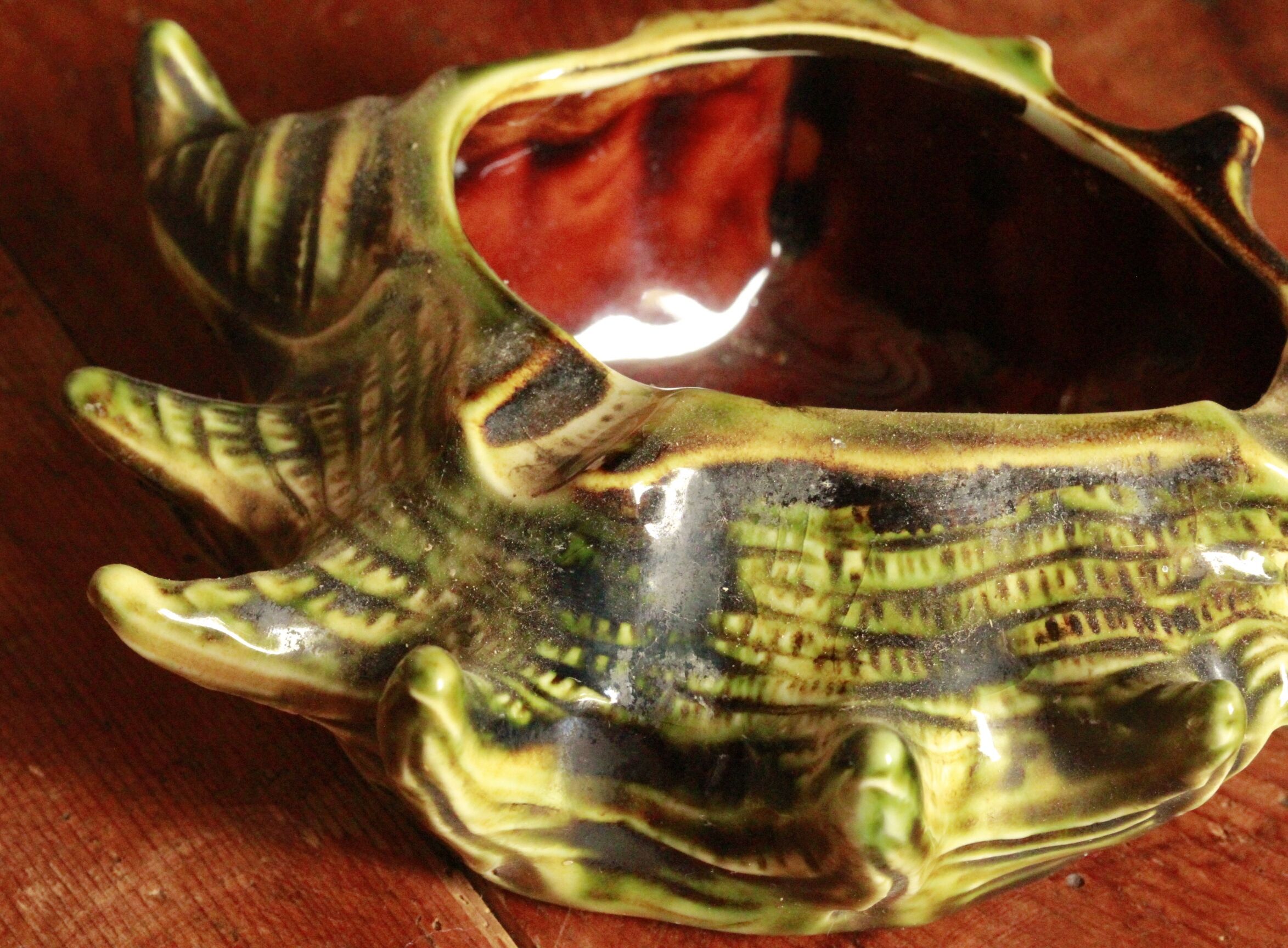 Empty ceramic shell pocket