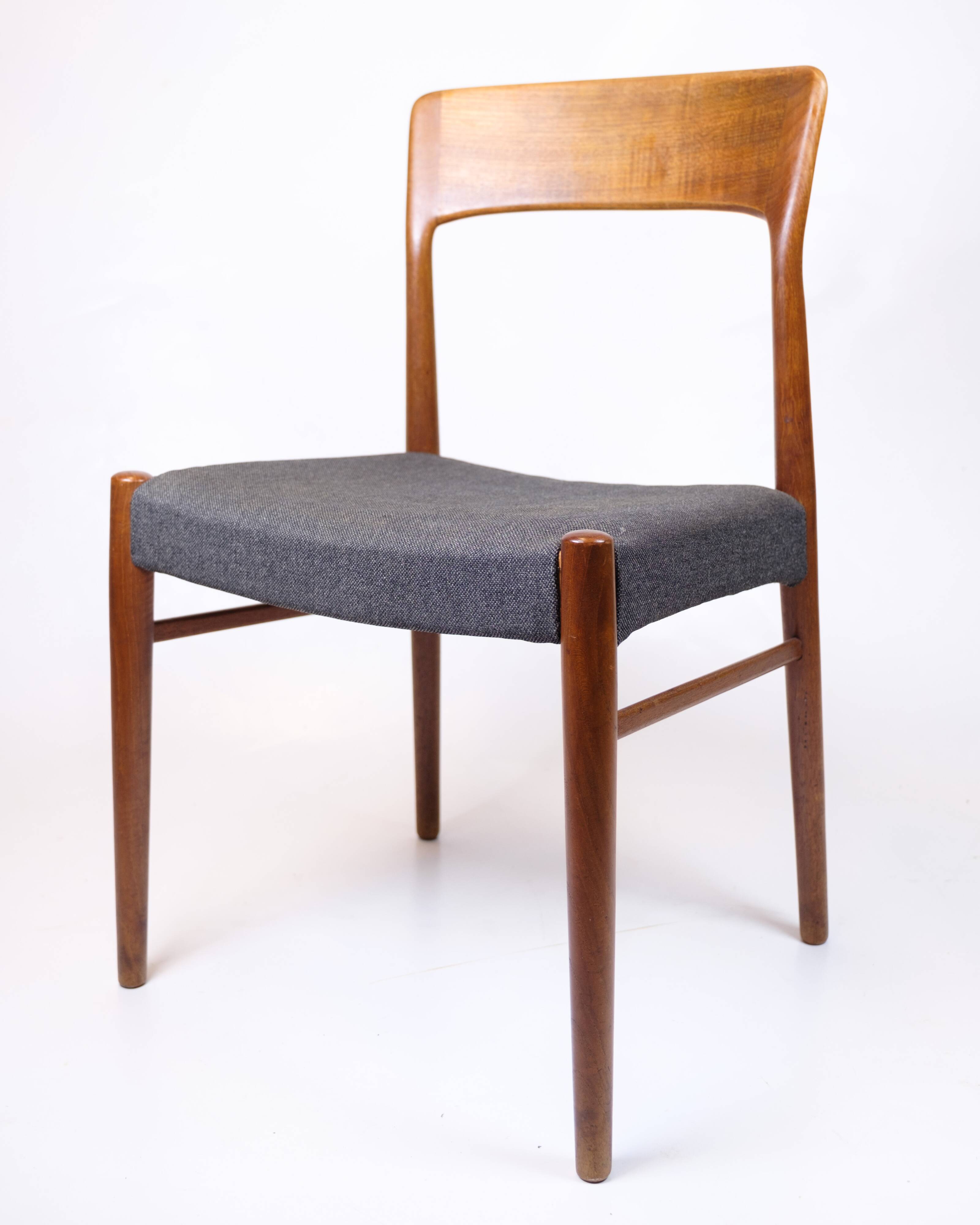 Set of eight dining chairs - Model 26 - teak - Henry Kjærnulf - K/S Korup Chair Factory - 1960s