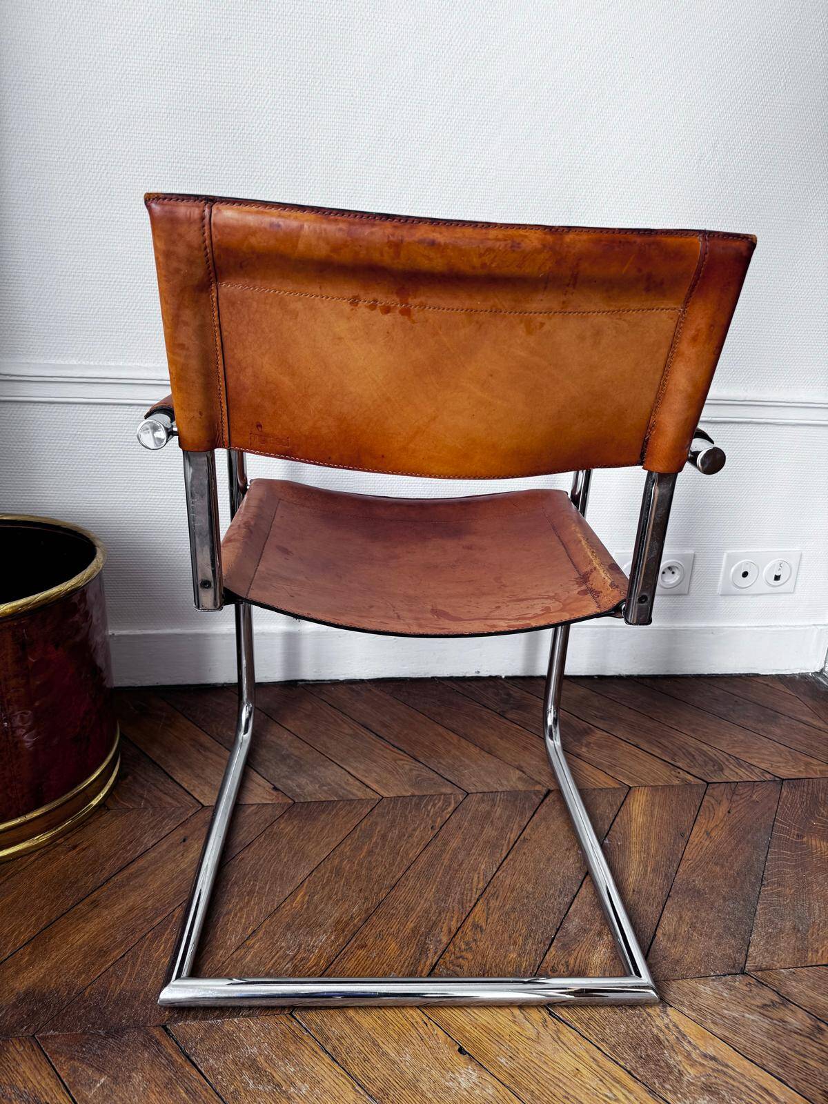 4 Matteo Grassi cantilever chairs in cognac leather
