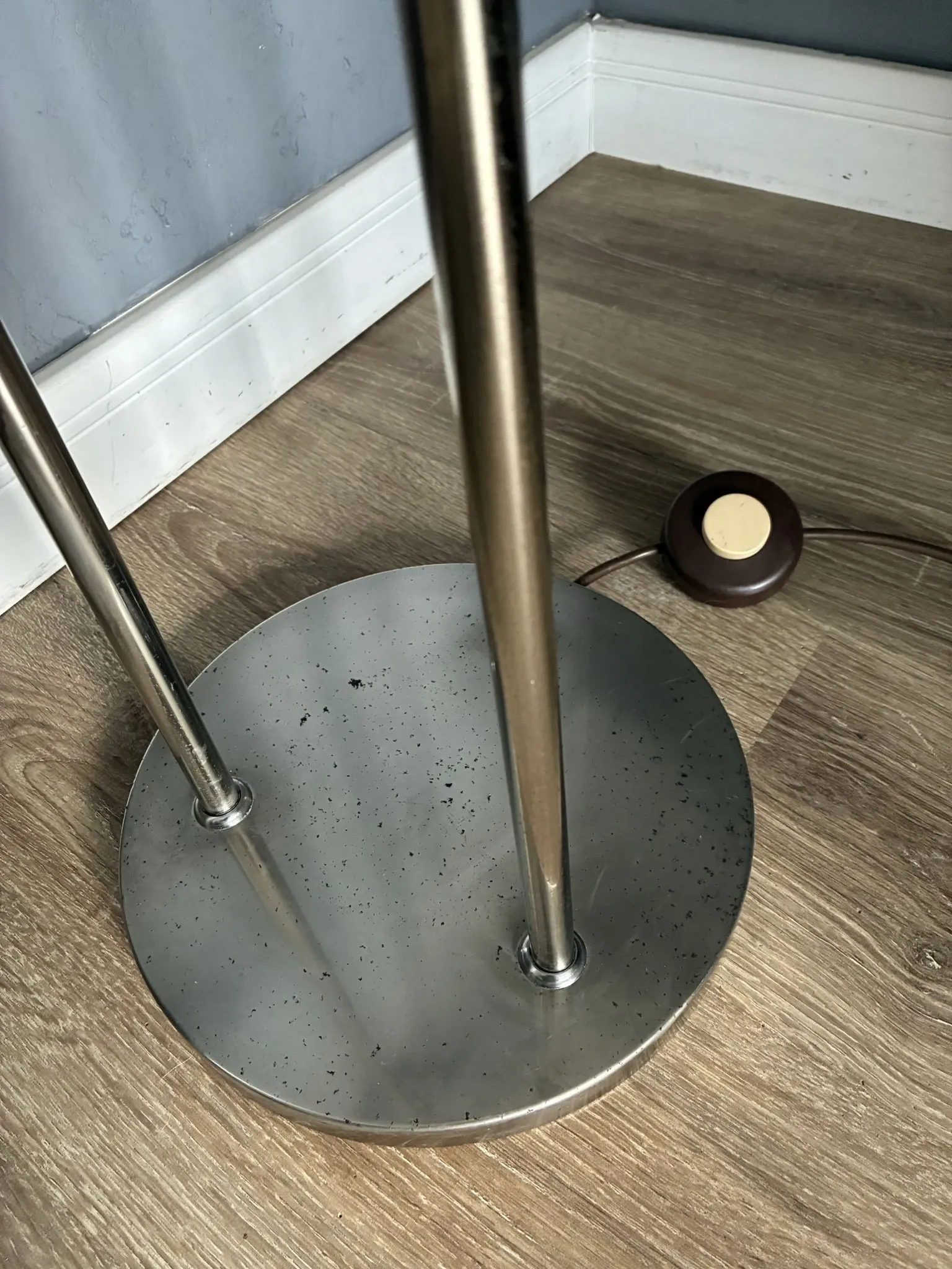 Baum Leuchten space age floor lamp with silver metal globes, 1970s