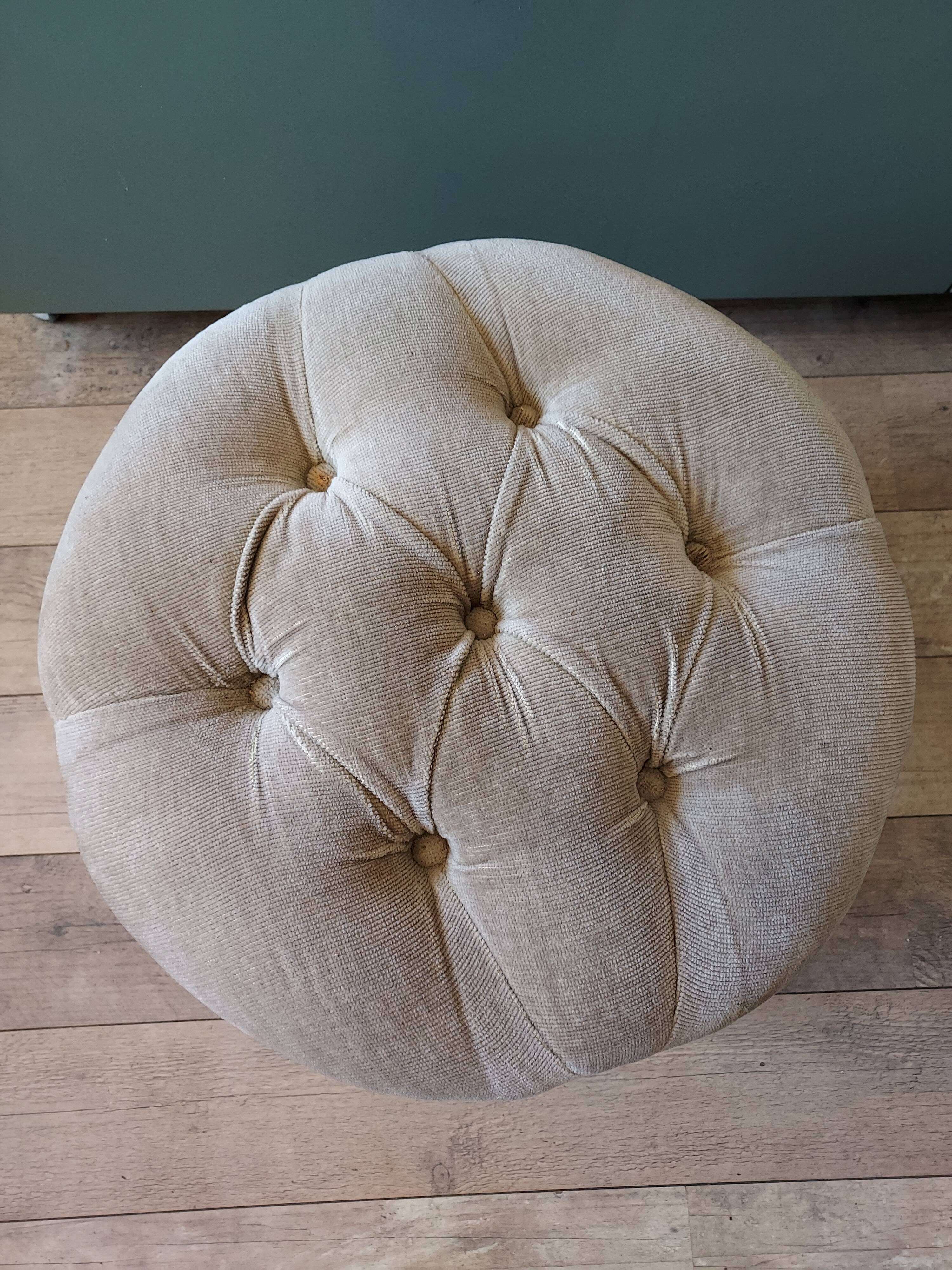 Pouf velours et franges