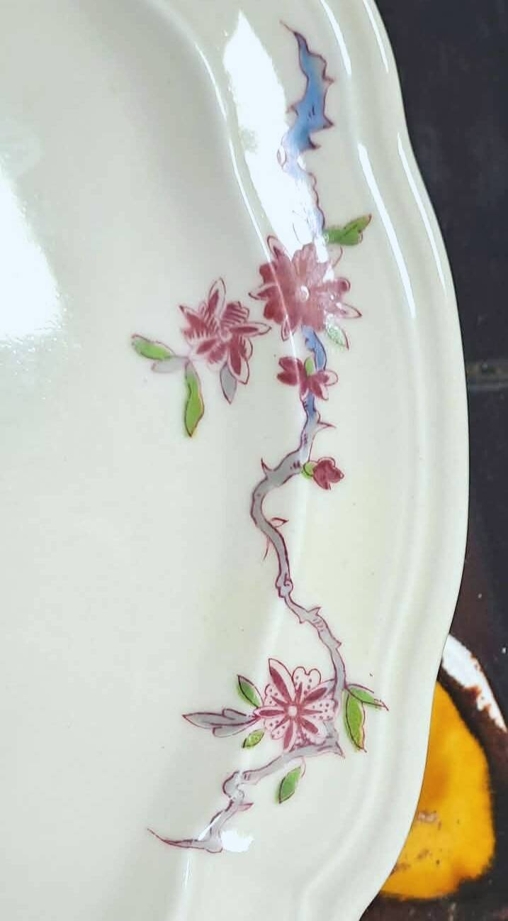 4 flat plates Bernardaud model Chantilly