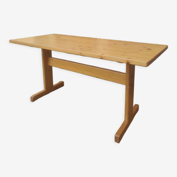 Pine dining table