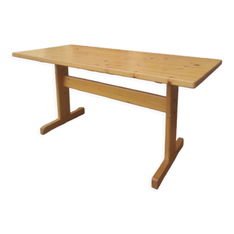 Pine dining table